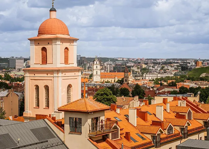 Elegant In Center, 11