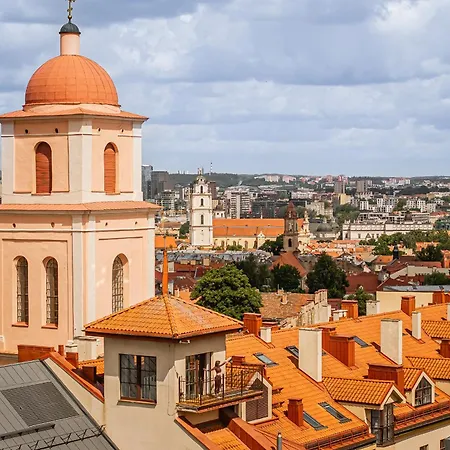 Elegant In Center, 11