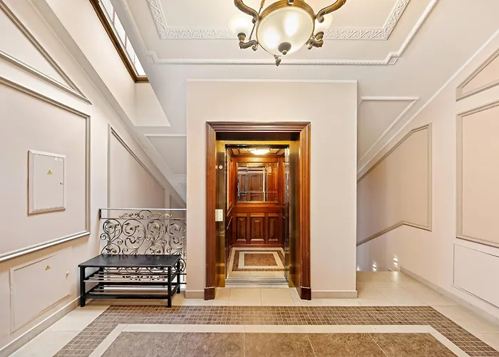 Apartman Elegant In Center, 11