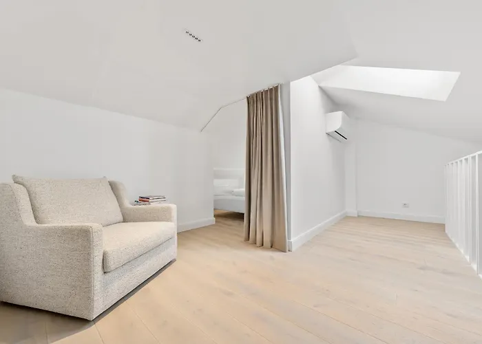 Elegant In Center, 11 * Vilnius