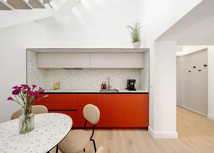 Elegant In Center, 11 Apartman *