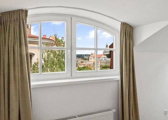 Elegant In Center, 11 Apartman *